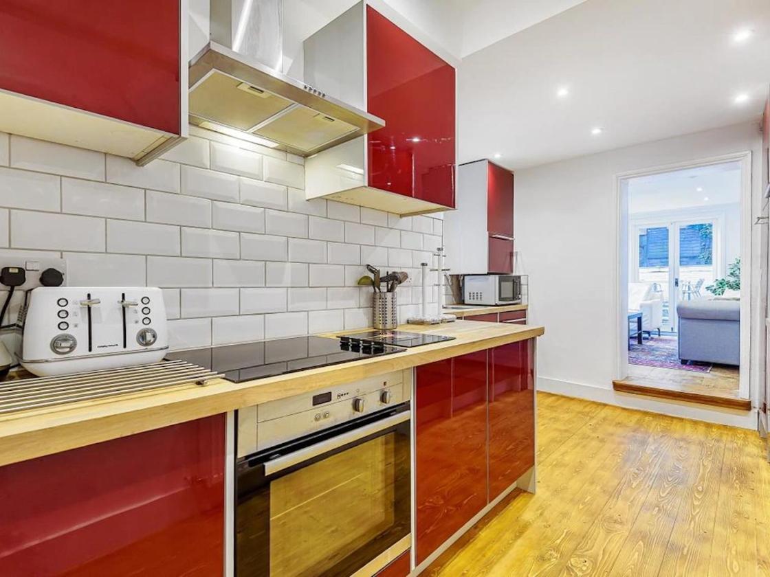 Sunny, 2Bed 2Bath, Garden Apartment Near Hyde Park Лондон Экстерьер фото